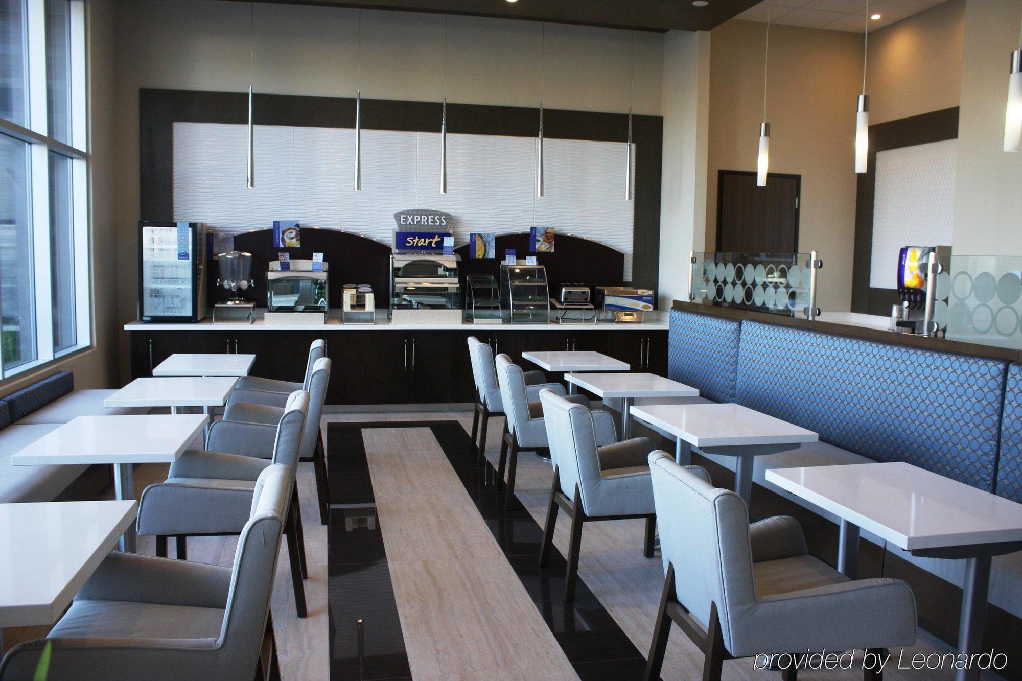 Hampton Inn By Hilton North Hollywood Hotel 3*