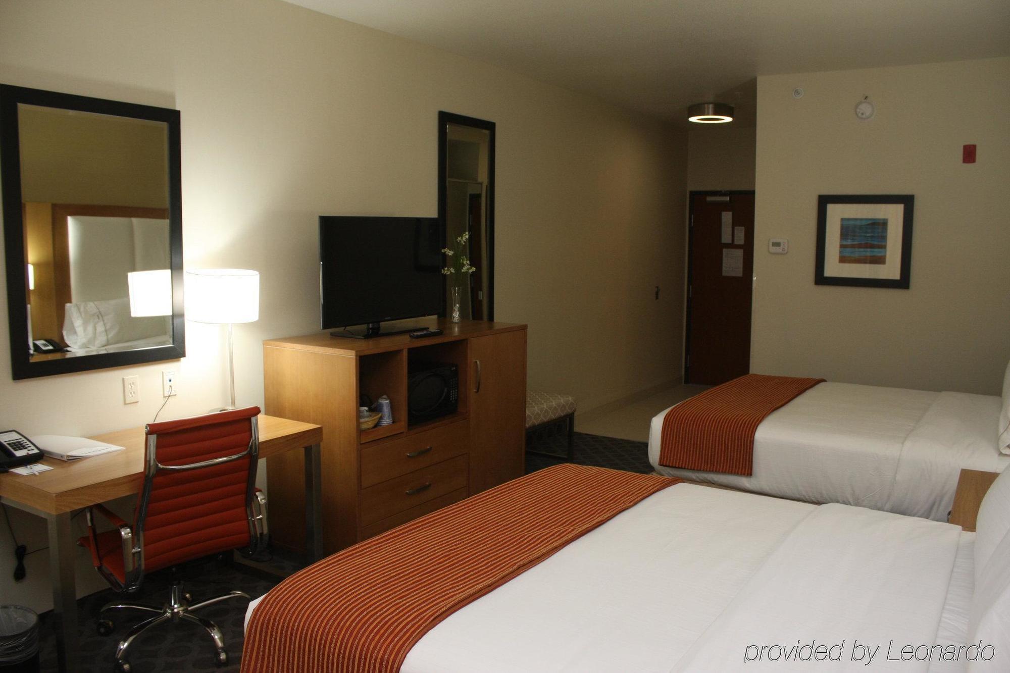 Hampton Inn By Hilton North Hollywood Hotel 3*